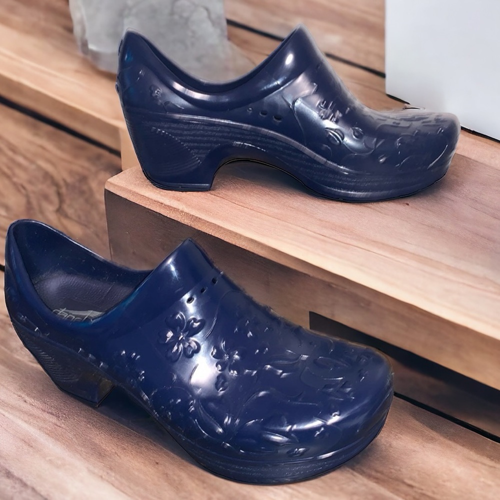 Dansko Women's Pixie Navy Floral Block Heel Nurse Clogs